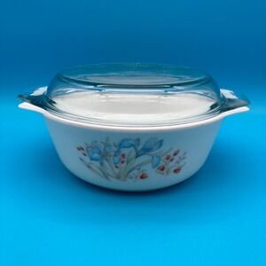 Vintage 1980s Pyrex England Blue Iris Flowers 23cm Round Casserole Dish with Lid